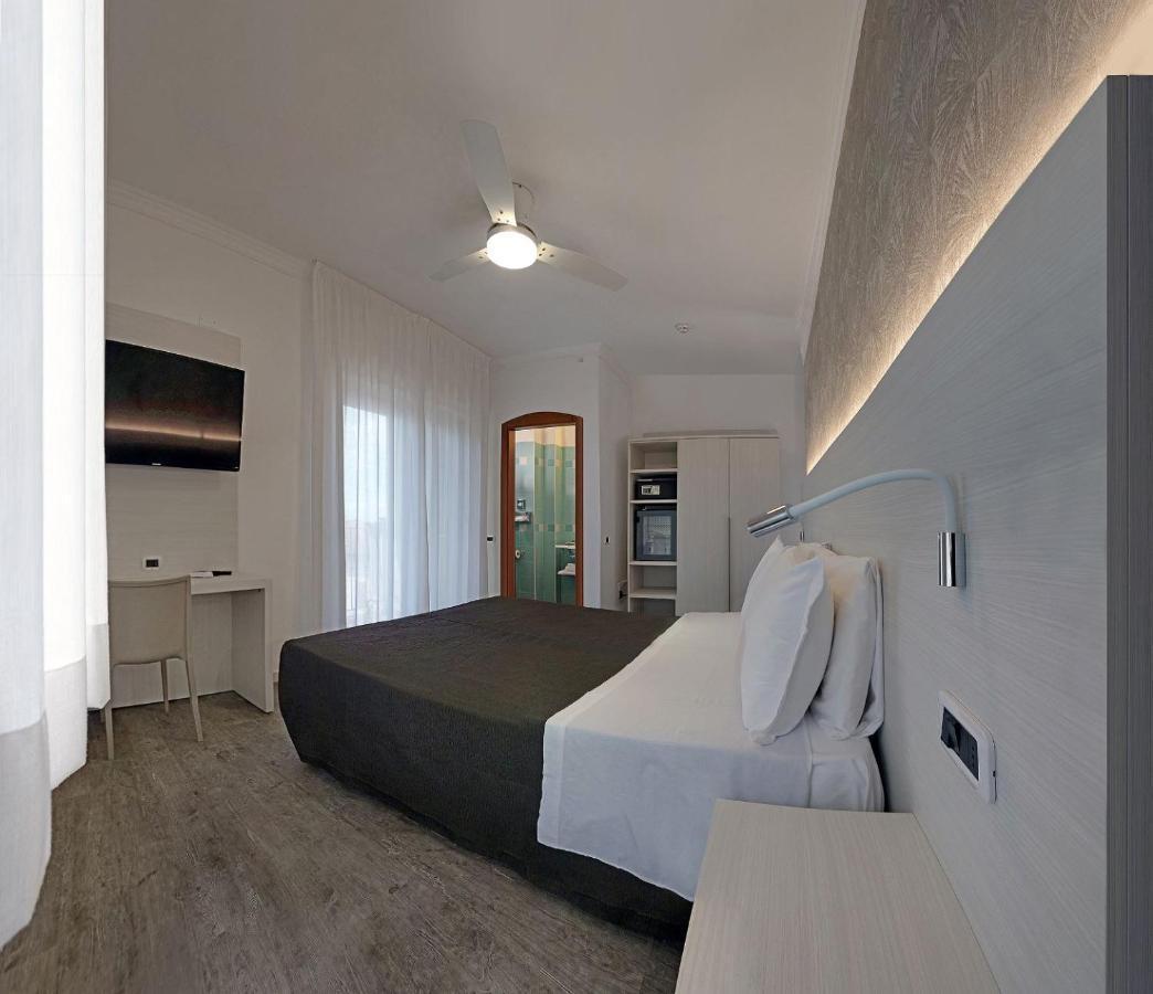 Hotel Venus Gabicce Mare Eksteriør bilde
