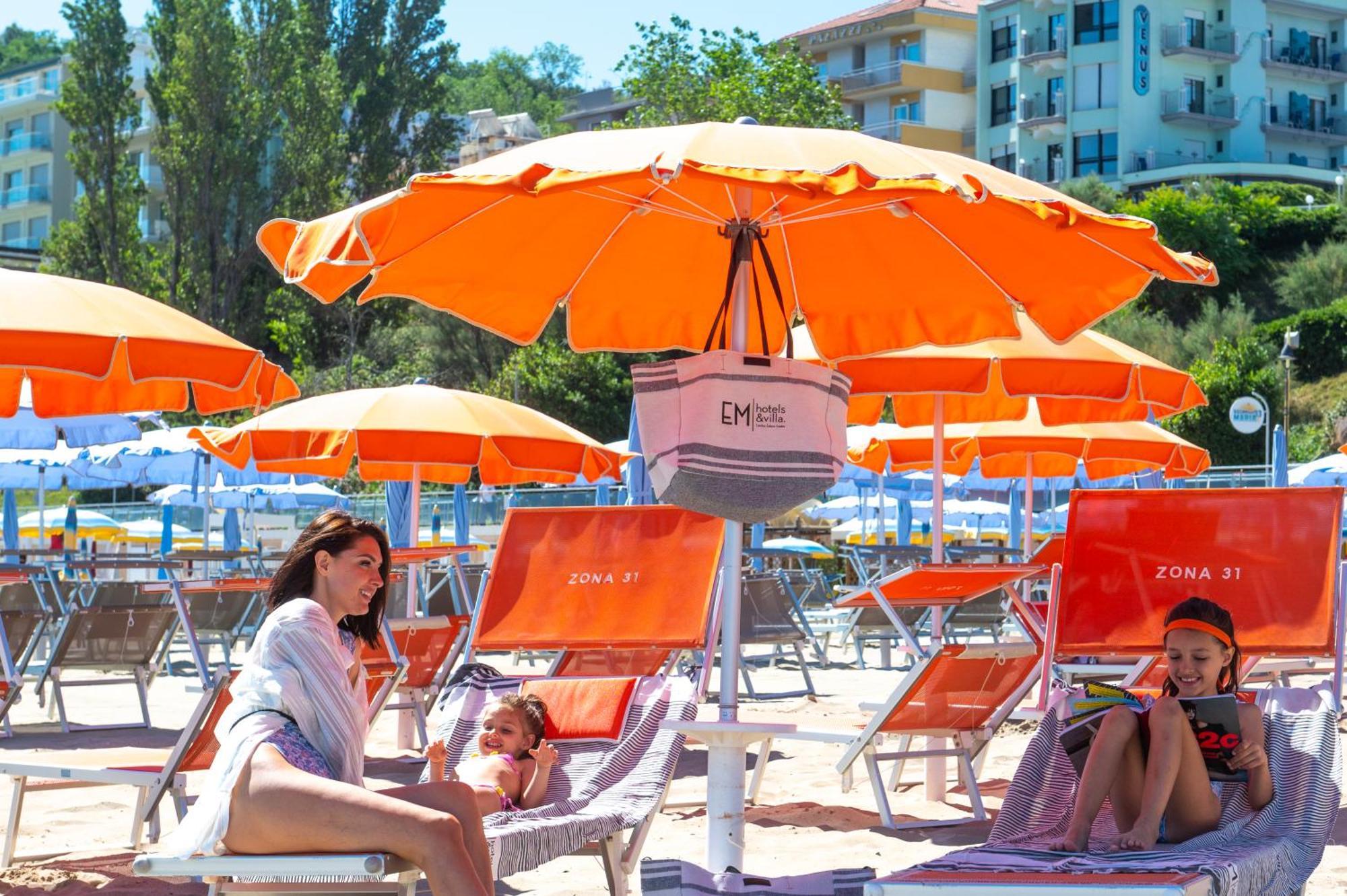 Hotel Venus Gabicce Mare Eksteriør bilde