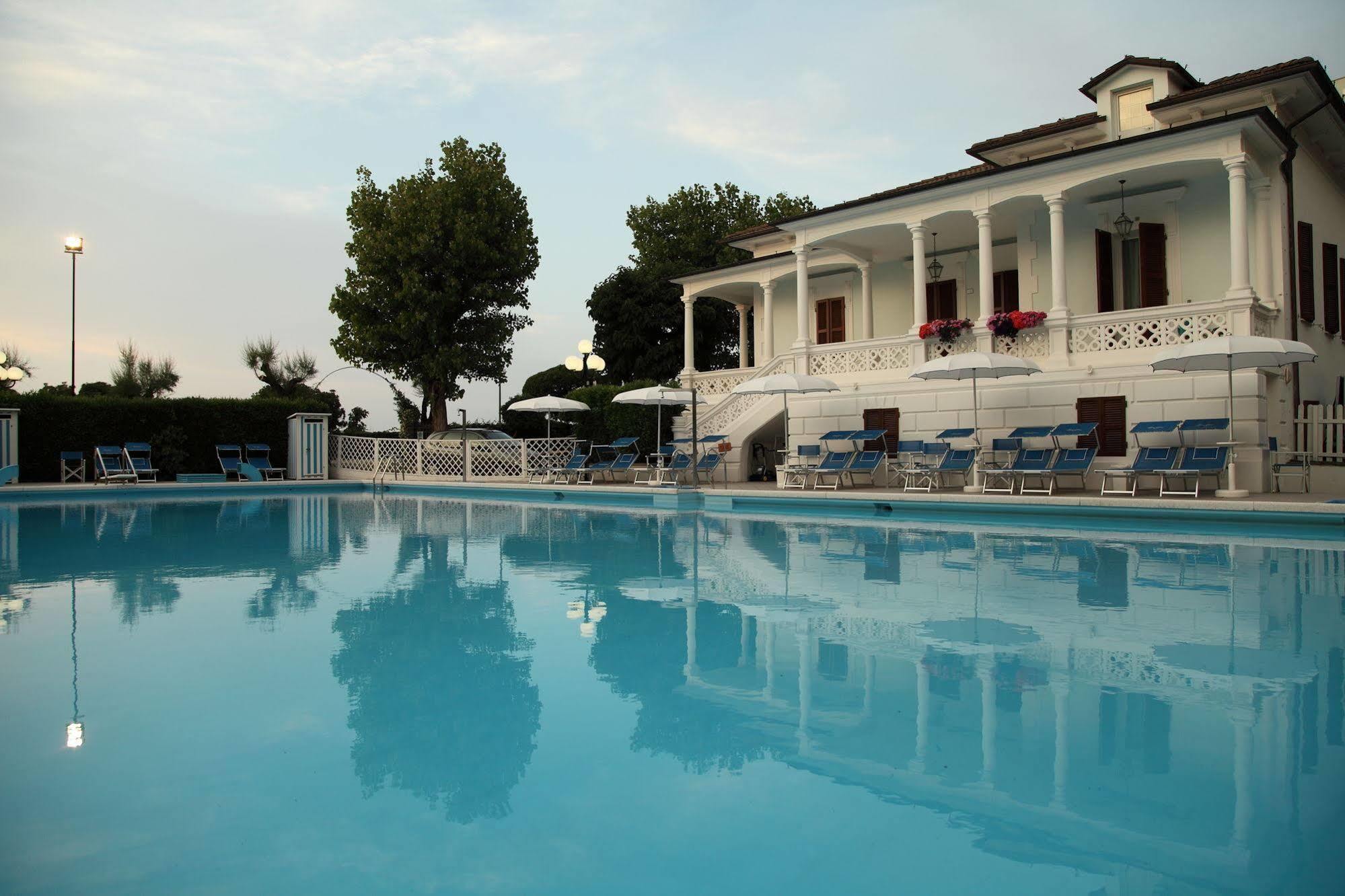 Hotel Venus Gabicce Mare Eksteriør bilde
